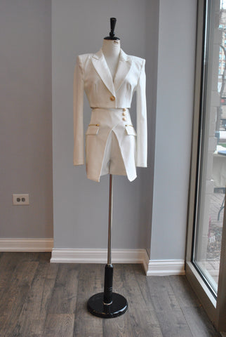 WHITE SUIT WITH BOWS AND CRYSTALS