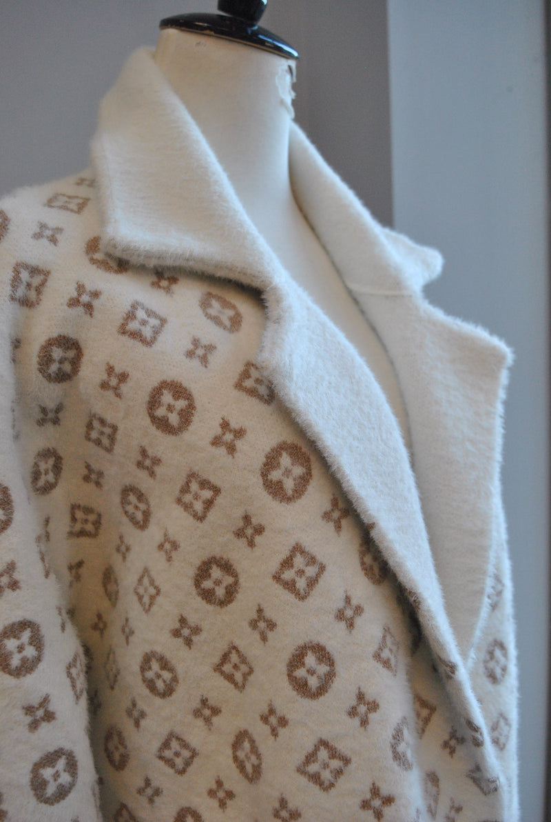 VANILLA AND BEIGE ALPAKA COAT