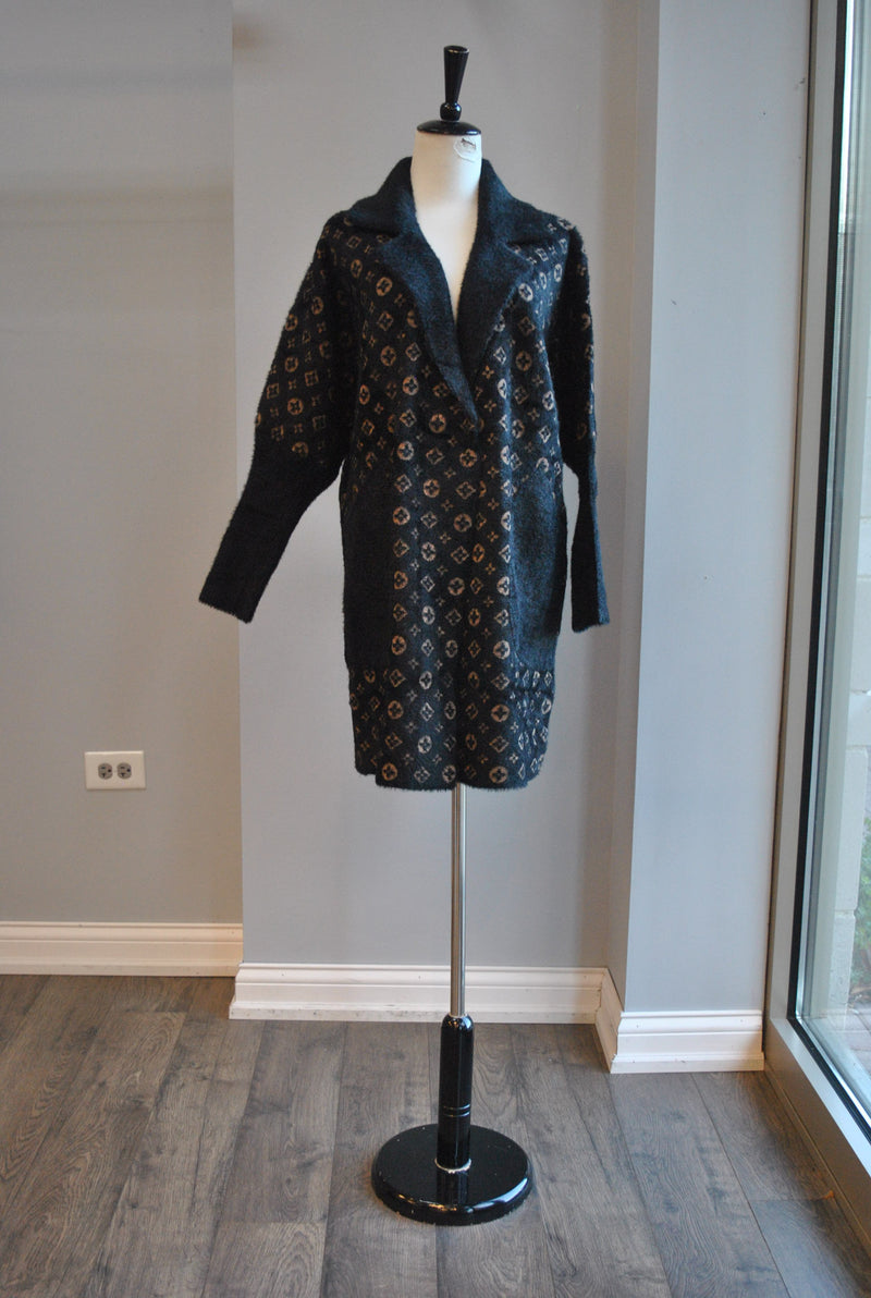 BLACK AND BEIGE ALPAKA COAT