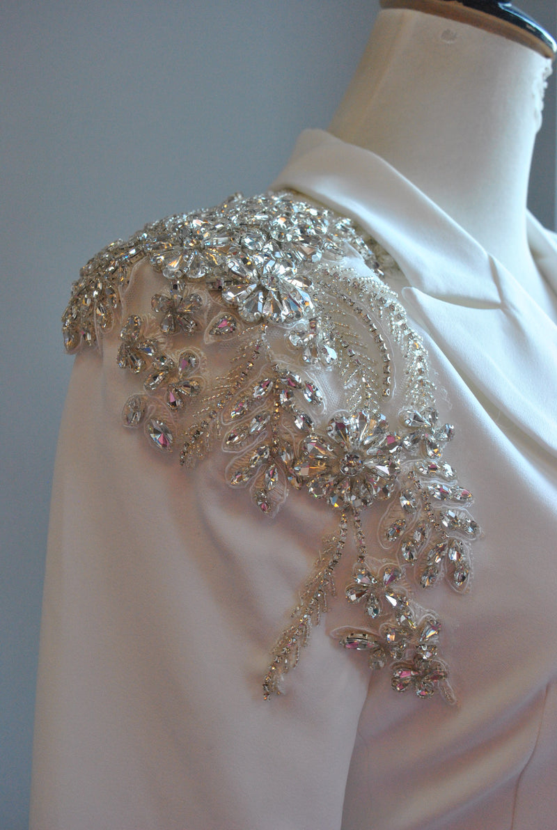 BLACK DOUBLE BREASTED BLAZER WITH DIAMOND DETAILS