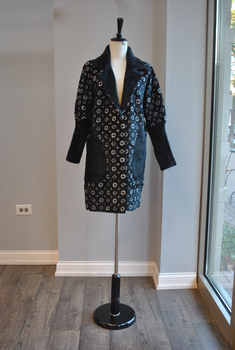 BLACK  AND WHITE ALPAKA COAT