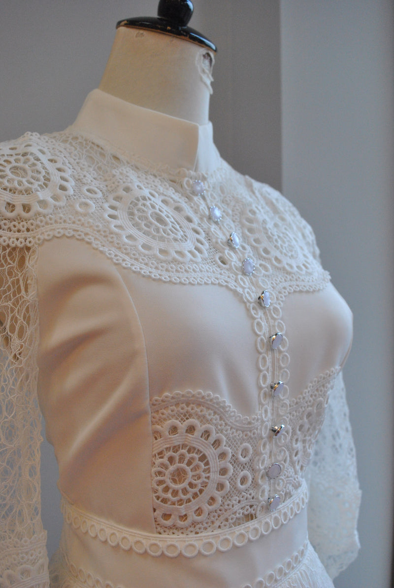 WHITE FIT AND FLAIR DRESS WITH LACE DETAIL