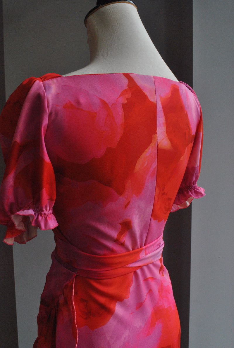 PINK AND RED WRAP SUMMER DRESS WITH SHORT SLEEVES