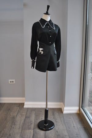 BLACK SHORTS WITH PEARLS AND RHINESTONES