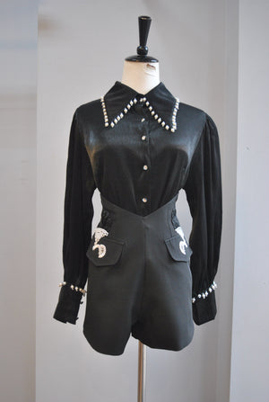 BLACK SHORTS WITH PEARLS AND RHINESTONES