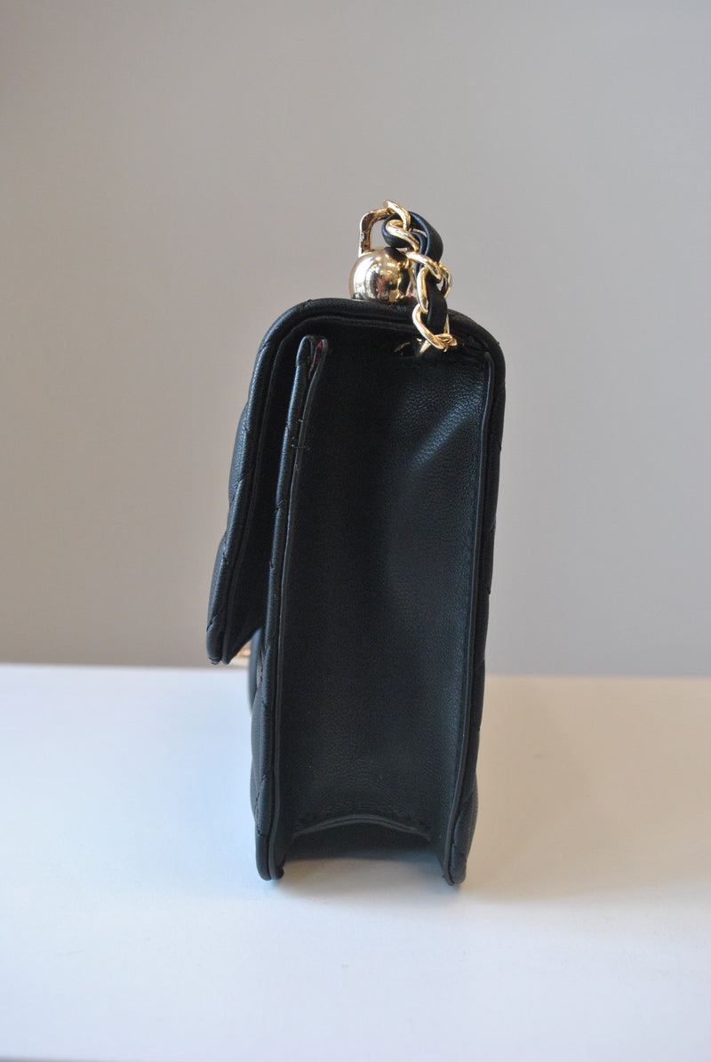 BLACK GUILTED CROSSBODY BAG