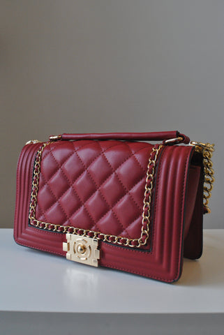 RED GUILTED CROSSBODY BAG WITH PEARL DETAIL – Le Obsession Boutique