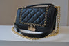 BLACK GUILTED MIDIUM CROSSBODY BAG WITH GOLD CHAIN