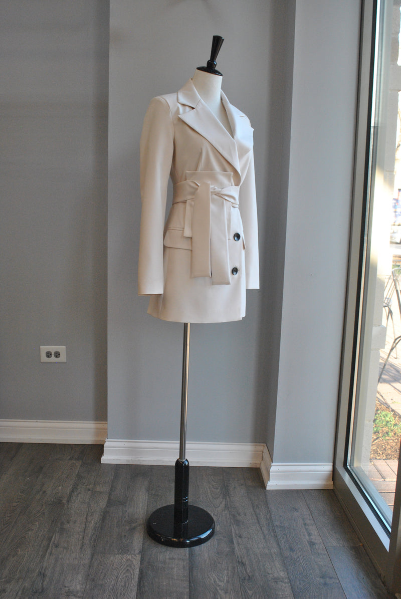 BEIGE JACKET WITH A BELT