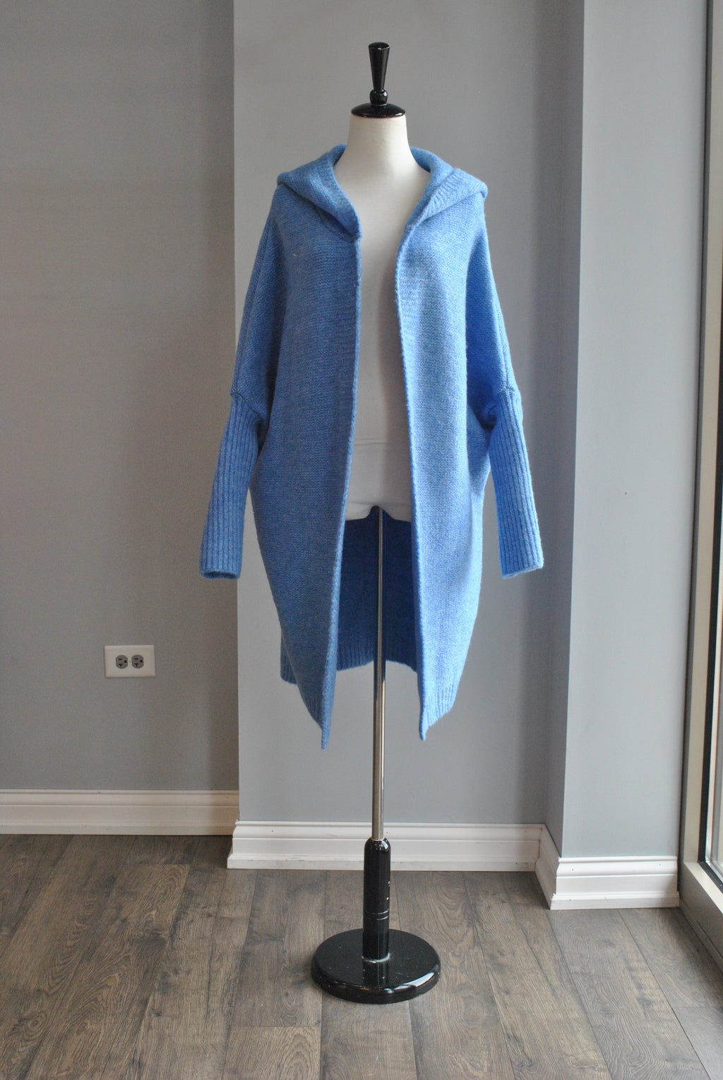 DENIM BLUE OVERSIZED OPEN STYLE SWEATER WITH A HOODIE