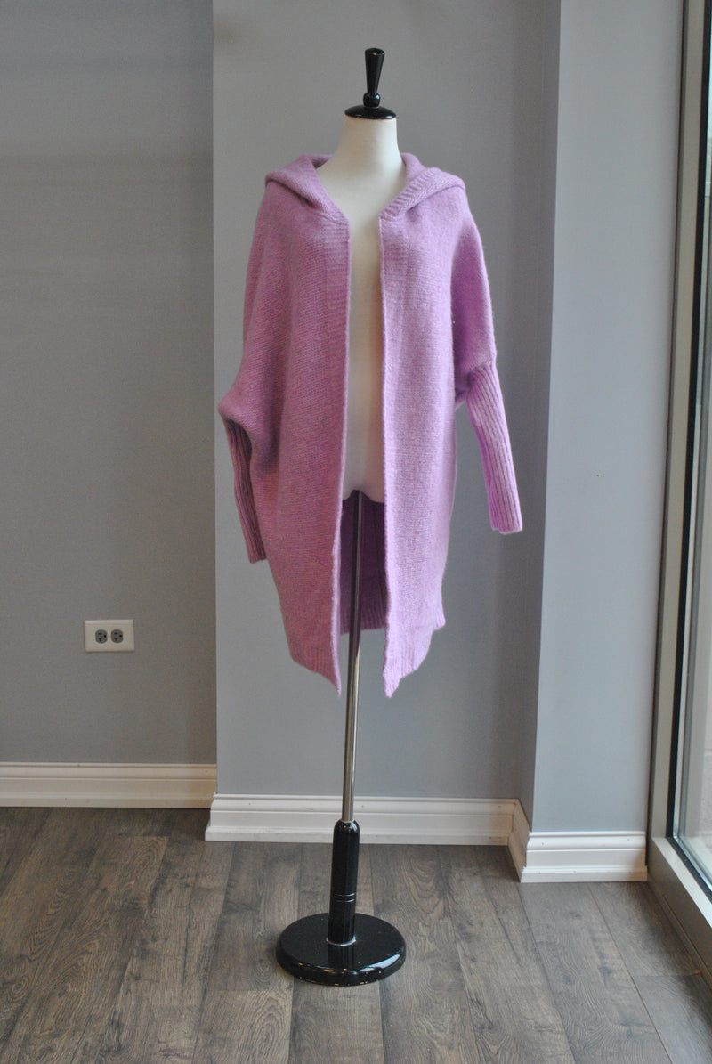 LAVENDER OVERSIZED SWEATER WITH A HOODIE
