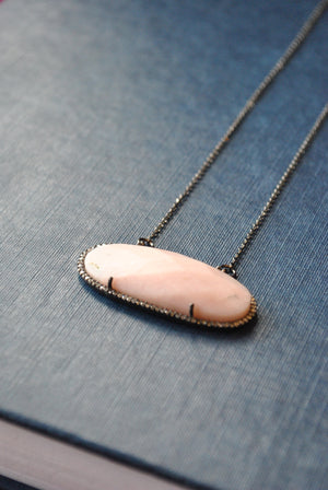 PINK PERUVIAN AND RHINESTONES PENDANT