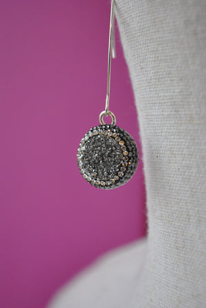 GREY DRUZY AND SWAROVSKI CRYSTALS LONG EARRINGS