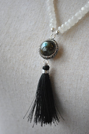 MOONSTONE AND LABRADORITE LONG DELICATE NECKLACE
