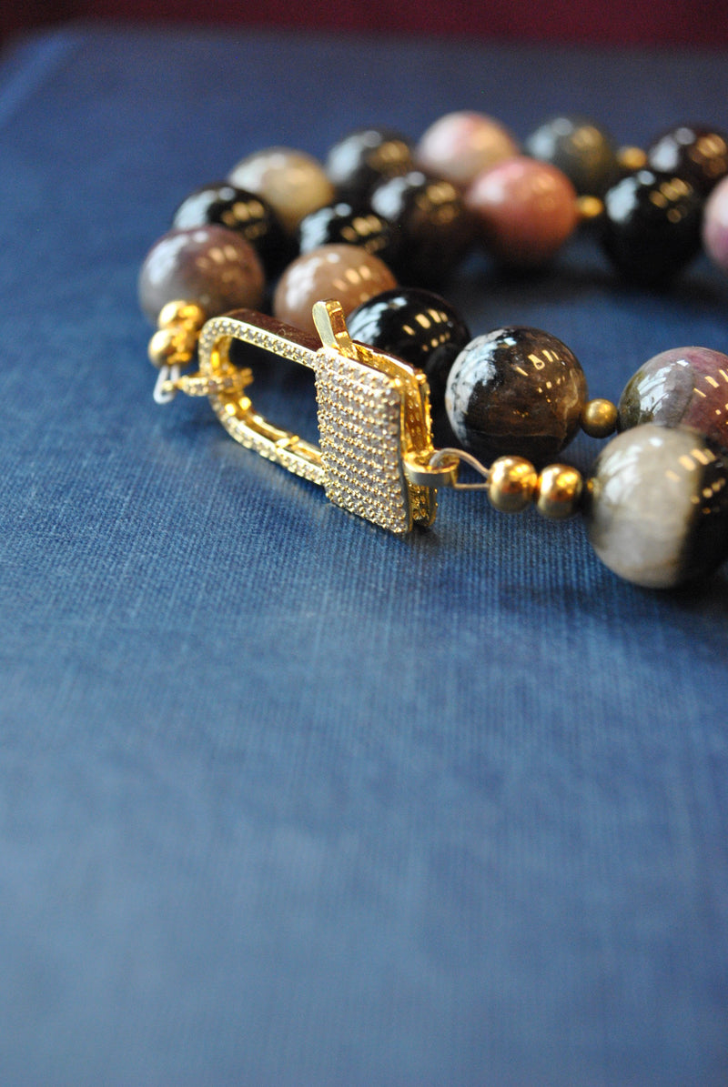 MULTI COLOR TOURMALINES AND OVERSIZE CLASP WITH RHINESTONES SIMPLE NECKLACE