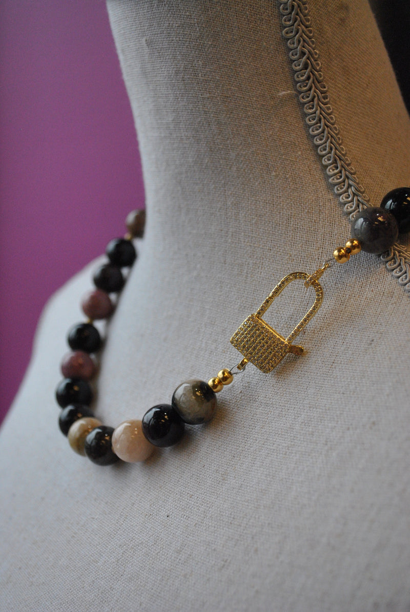 MULTI COLOR TOURMALINES AND OVERSIZE CLASP WITH RHINESTONES SIMPLE NECKLACE