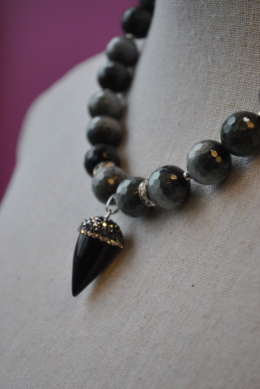 EAGLE EYE AND BLACK ONYX PENDANT NECKLACE