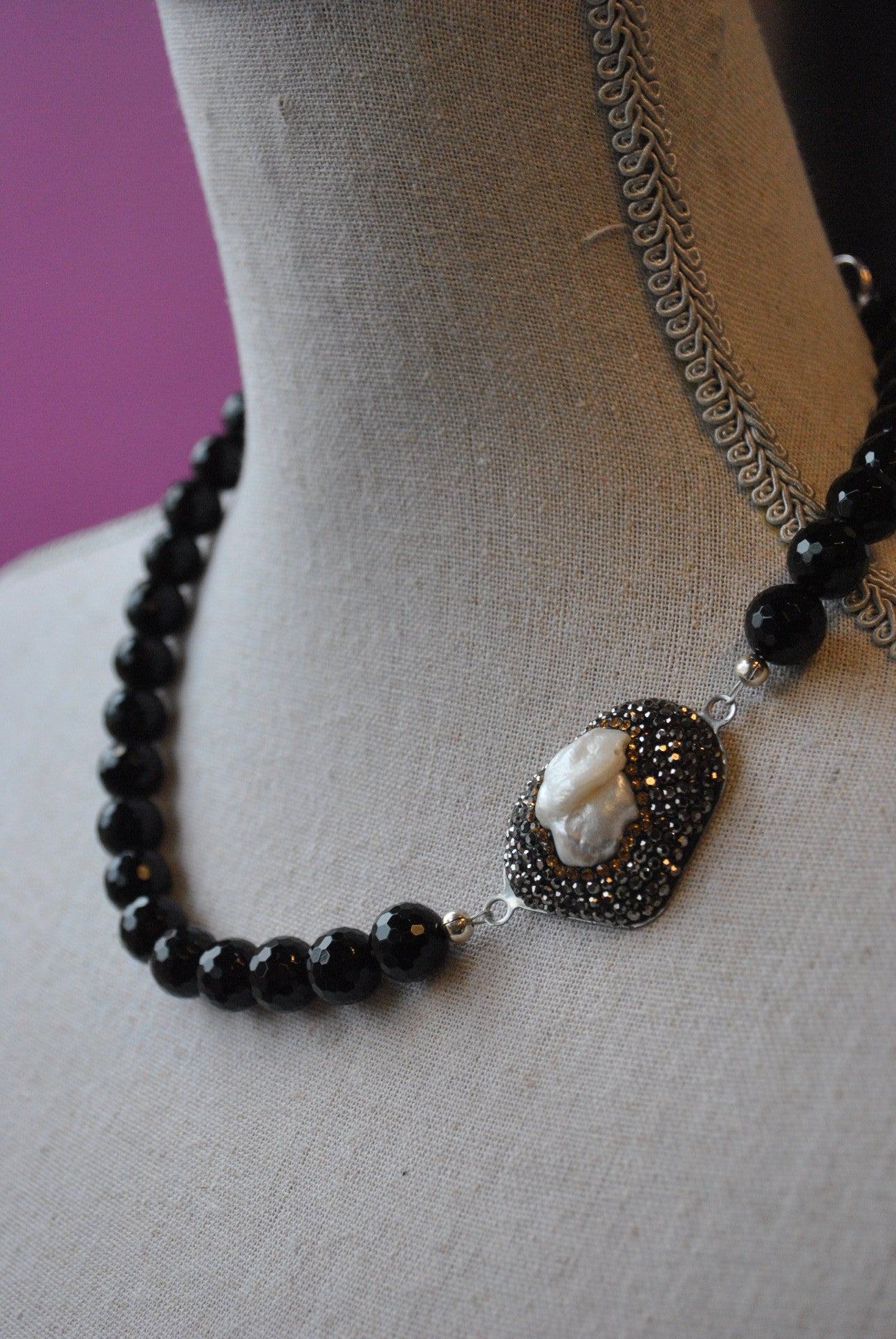 新品【eL+1】 beads short necklace ブラック おねさん Short Black Onyx Beaded Necklace – Z-WINDSTORM