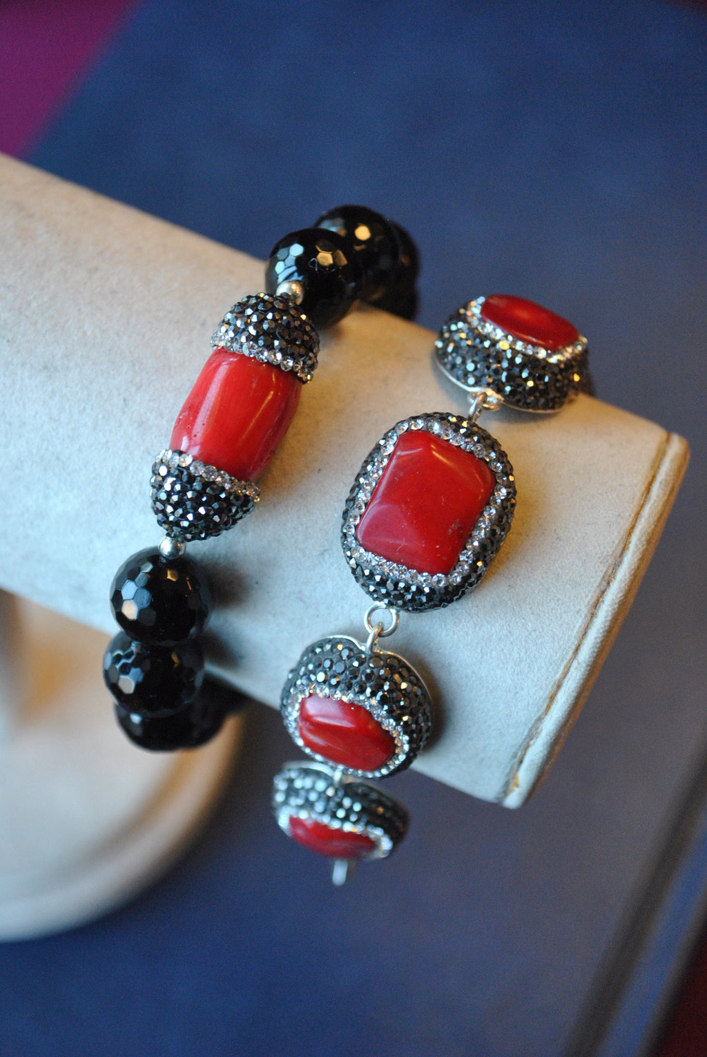 CORAL AND BLACK ONYX WITH SWAROVSKI CRYSTALS BRACELET SET