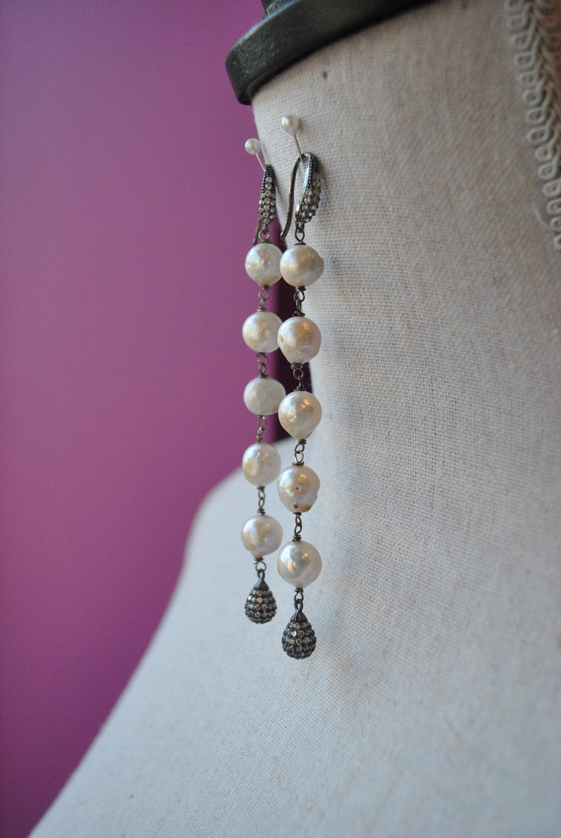 OFF WHITE FRESHWATER PEARLS LONG EARRINGS