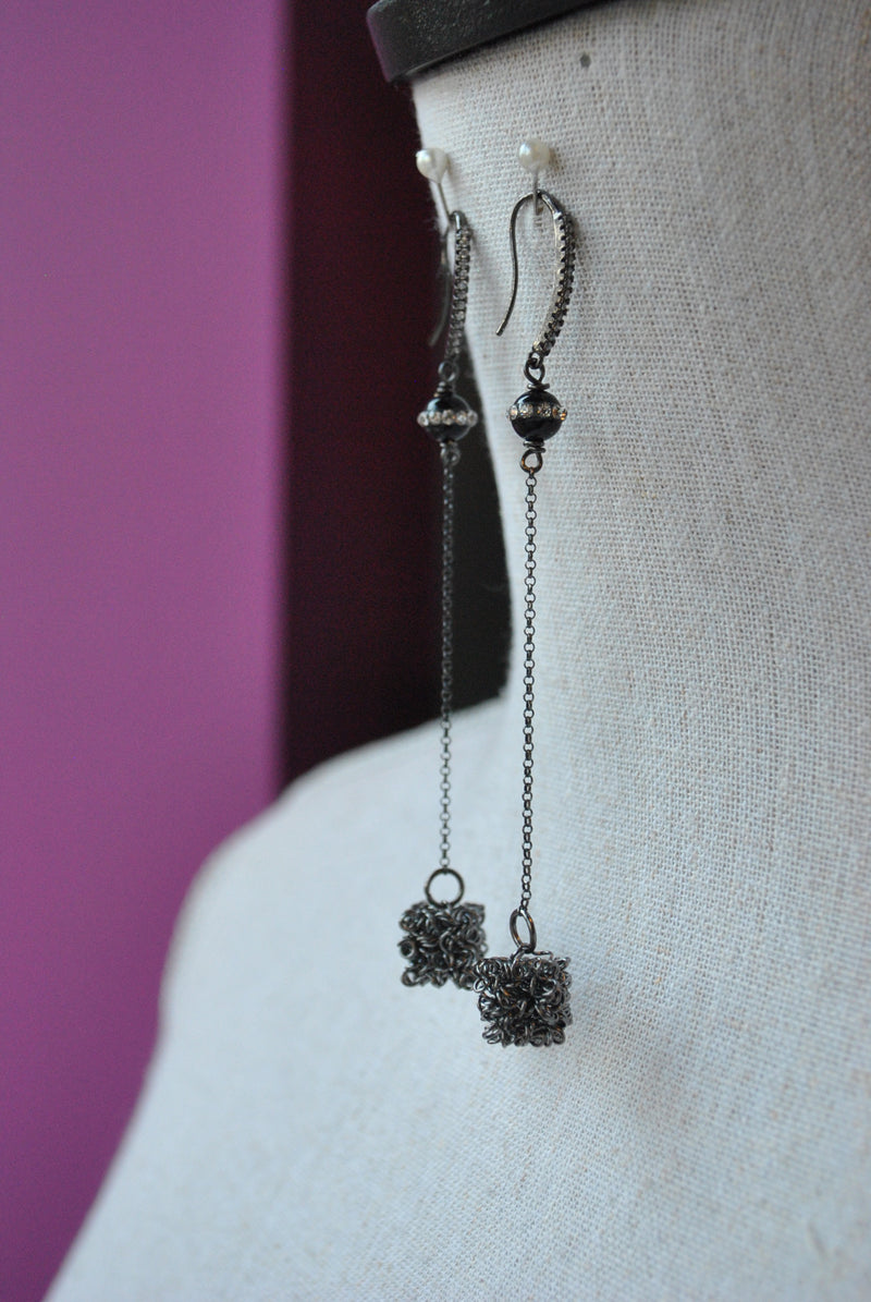 GUNMETAL WIRE CUBES AND BLACK ONYX LONG DELICATE EARRINGS