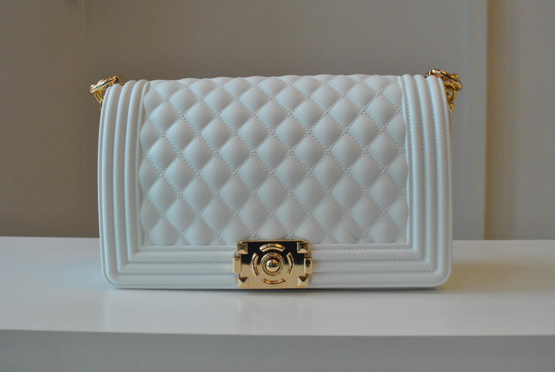 WHITE CROSSBODY BAG WITH GOLD CHAIN – Le Obsession Boutique