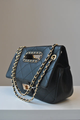 BLACK GUILTED MIDIUM CROSSBODY BAG WITH GOLD CHAIN – Le Obsession