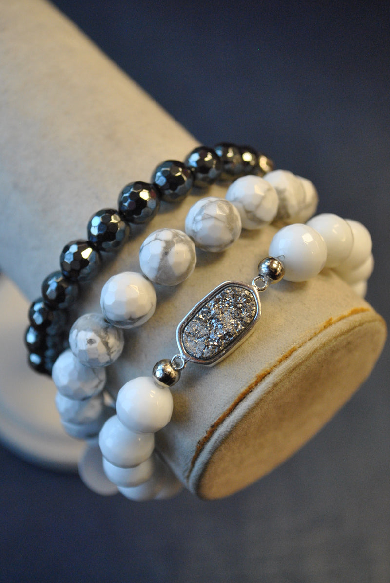 WHITE AGATE MAGNESITE BLACK HEMATITE AND DRUZY STRETCHY BRACELETS SET