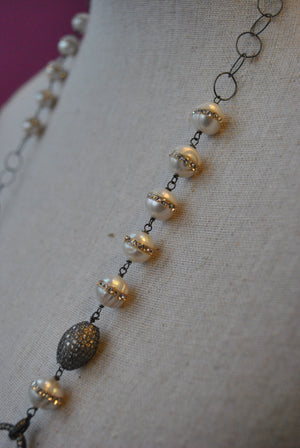 WHITE FRESHWATER PEARLS WITH SWAROVSKI CRYSTALS AND GUNMETAL CHAIN LONG NECKLACE