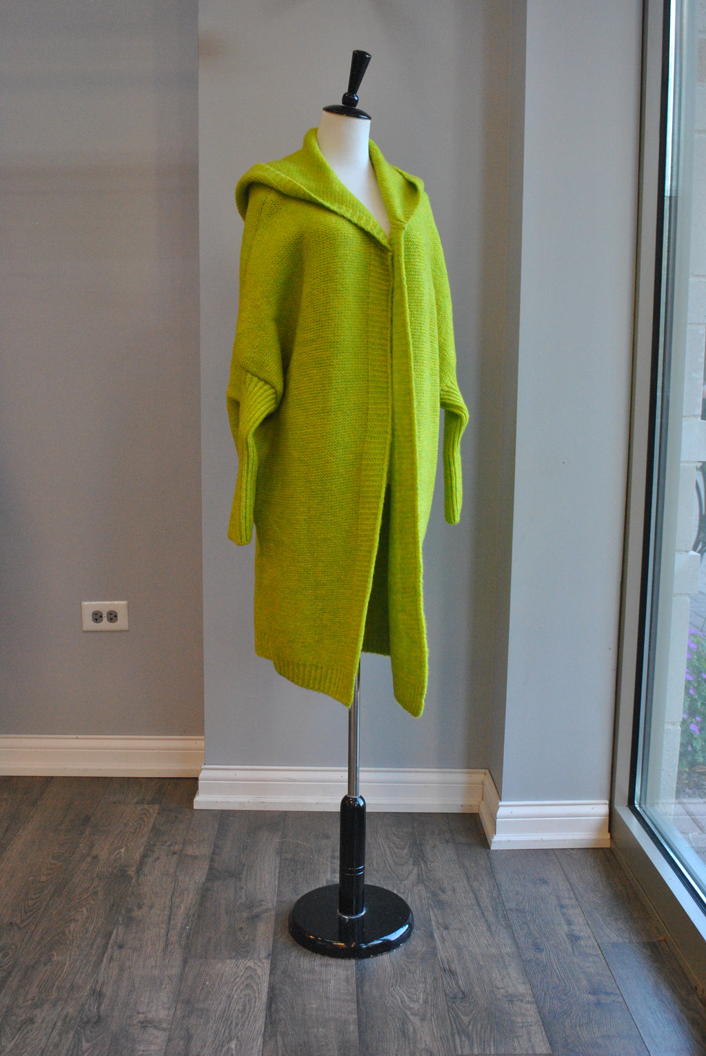 LIME OVERSIXED OPEN STYLE SWEATER WITH A HOODIE
