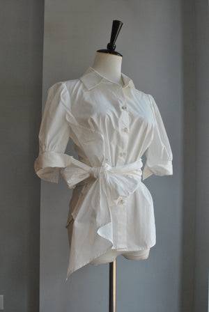 WHITE SHIRT TOP WITH TIE FRONT