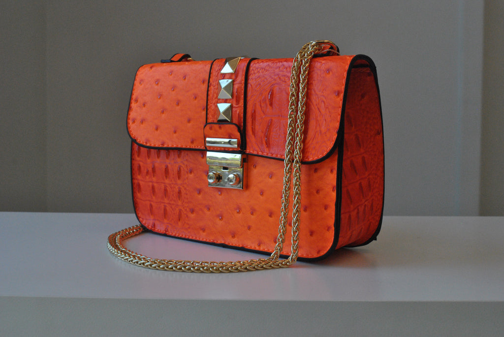 ELECTRIC ORANGE CROSSBODY BAG WITH GOLD CHAIN