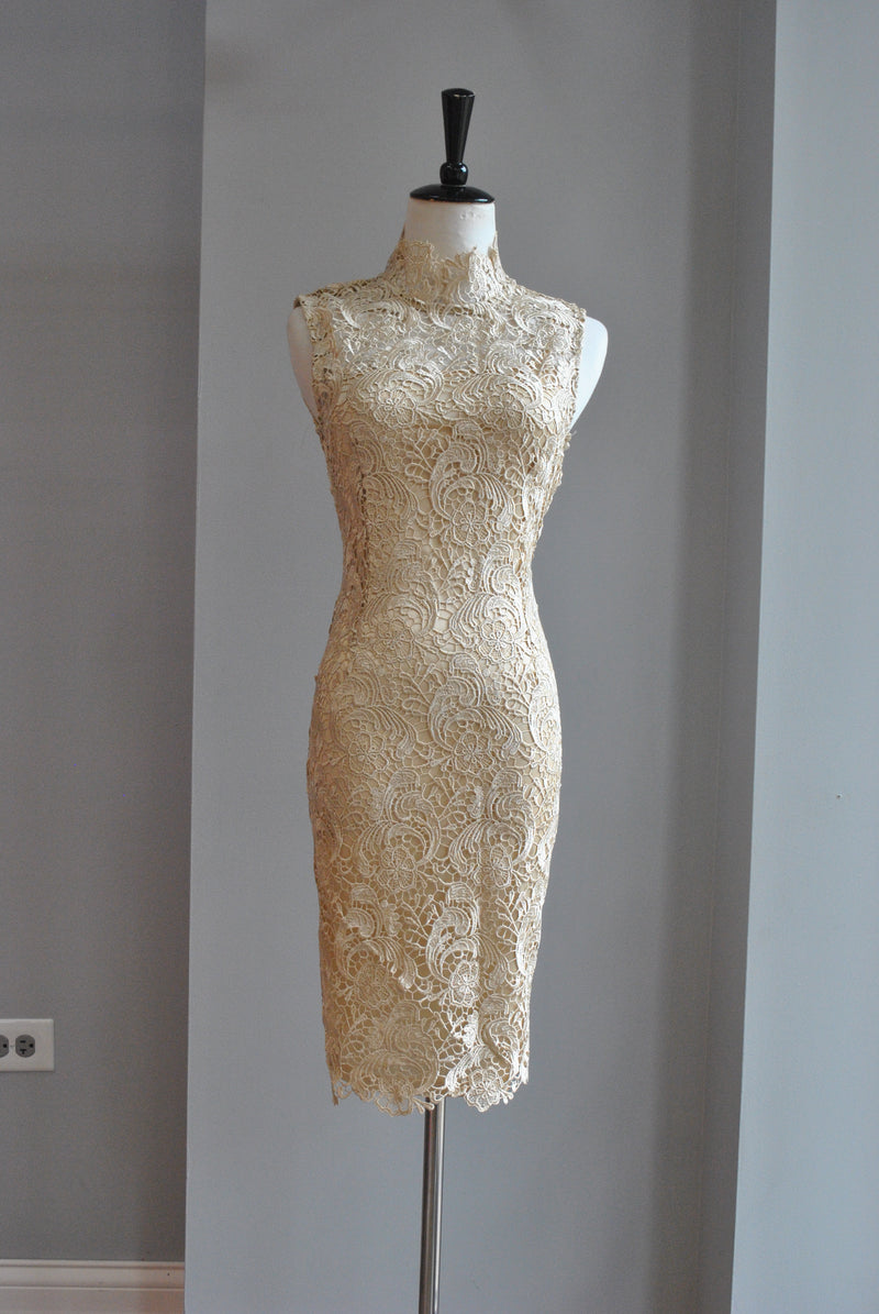 GOLD LACE COCKTAIL DRESS WITH HIGH NECK