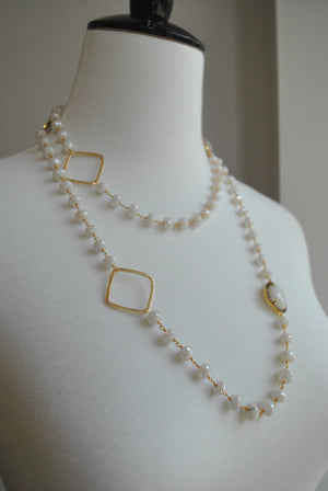 MYSTIC MOONSTONE ON 14KT GOLD LONG KASHMERE NECKLACE