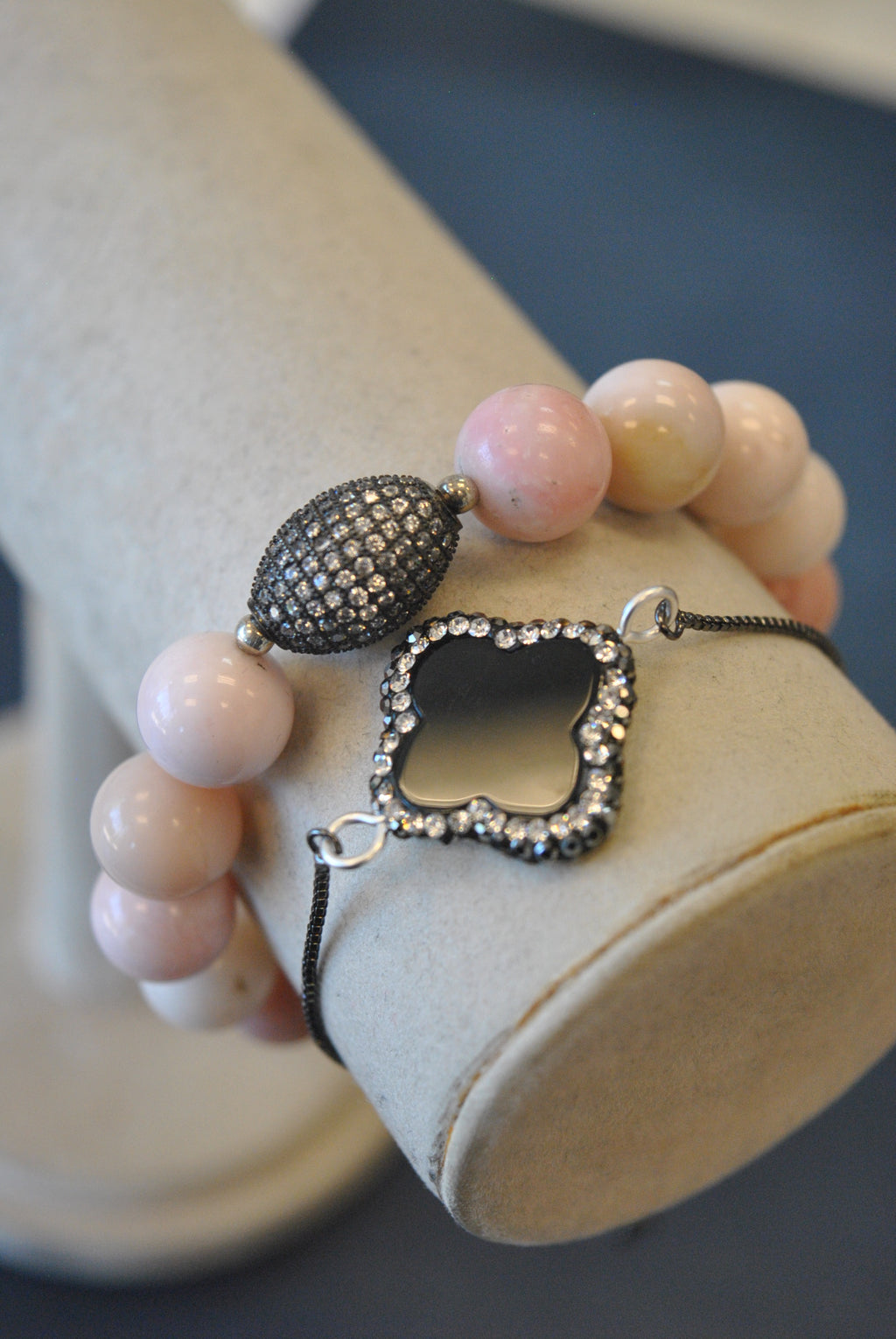 PINK PERUVIAN OPAL AND BLACK ONYX BRACELETS SET