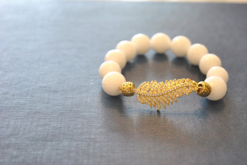 AGATE AND RUBY JADE STATEMENT BRACELETS SET