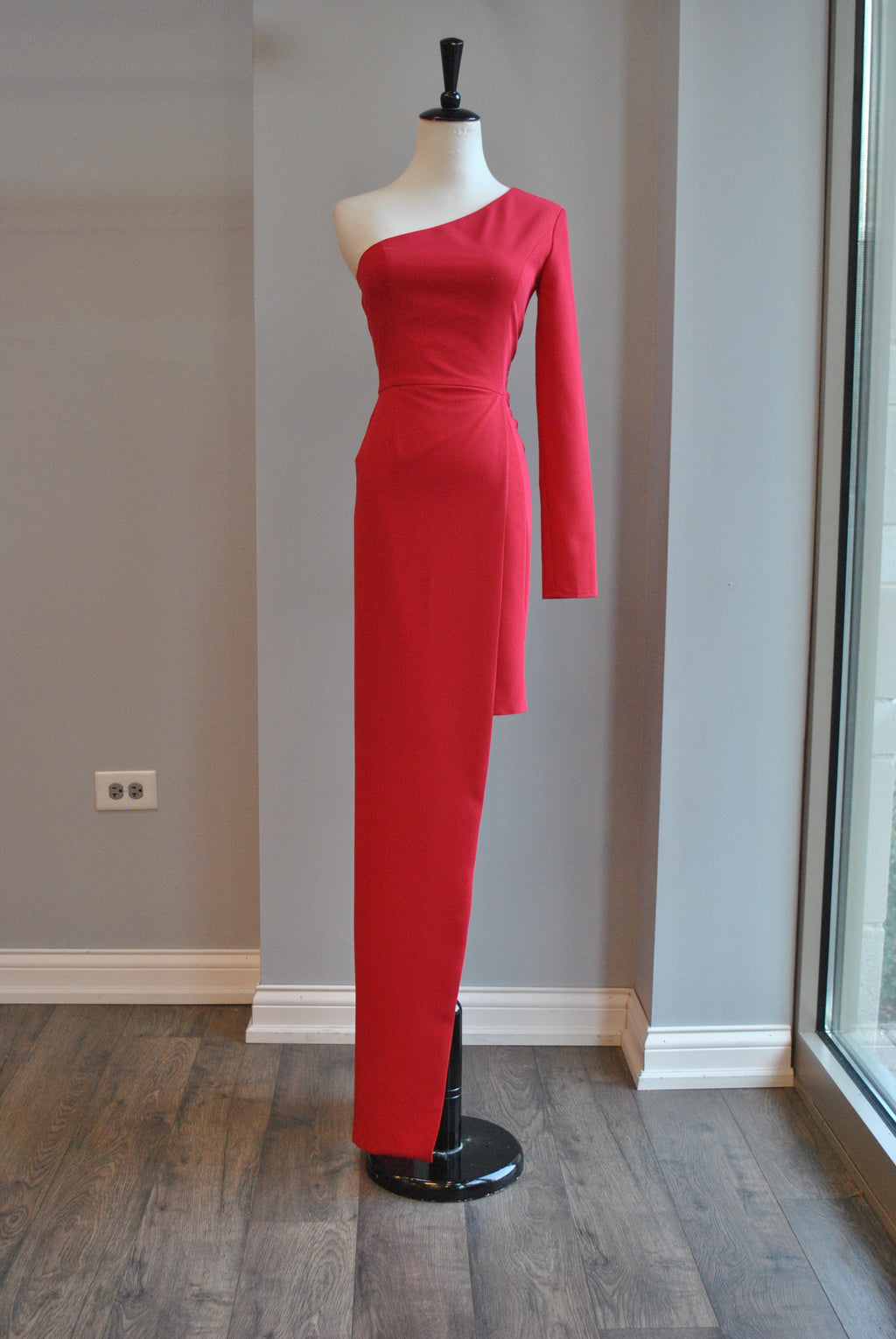 RED ASYMMETRIC HIGH AND LOW EVENING DRESS