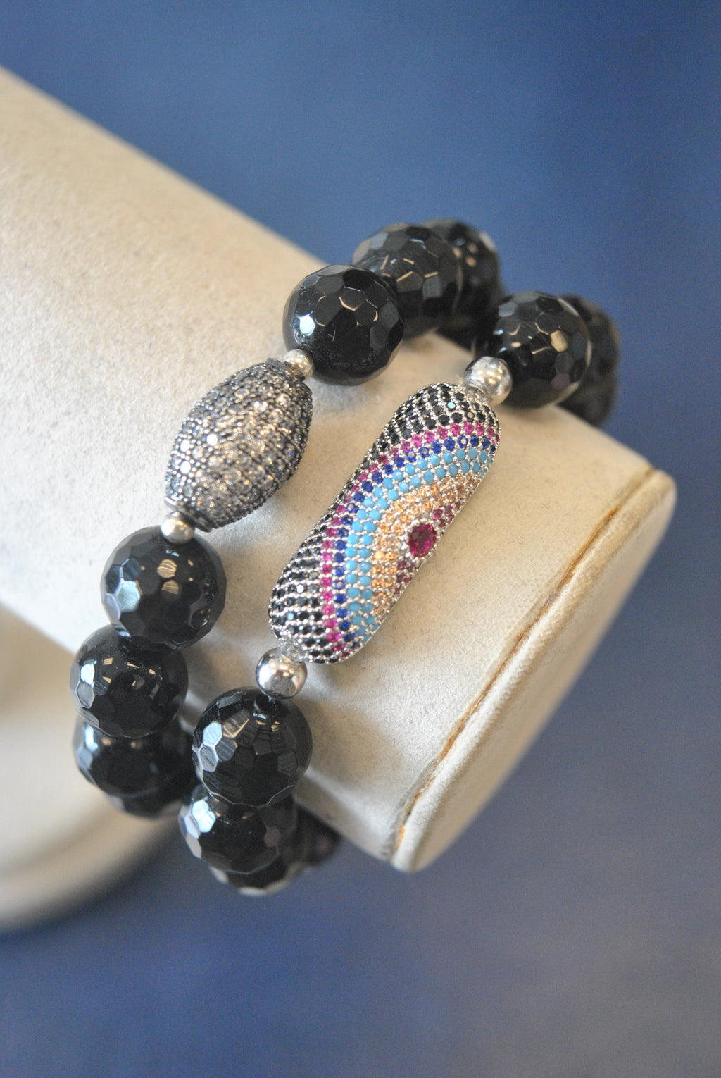 BLACK ONYX AND ANGEL EYE CHARM STRETCHY STATEMENT BRACELET SET