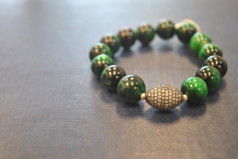 GREEN TIGERE EYE RHINESTONES AND CLOVE STRETCHY STATEMENT BRACELET SET