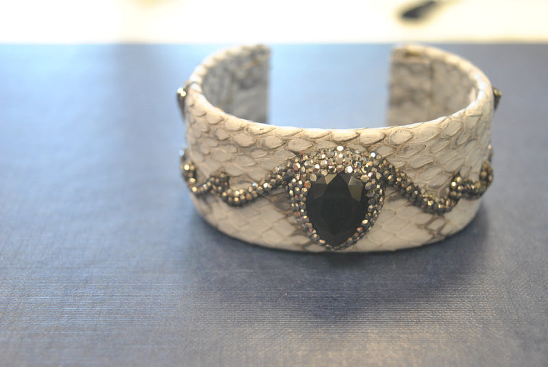 LEATHER COLLECTION - GREY LEATHER AND BLACK ONYX WITH SWAROVSKI CRYSTALS CUFF BRACELET