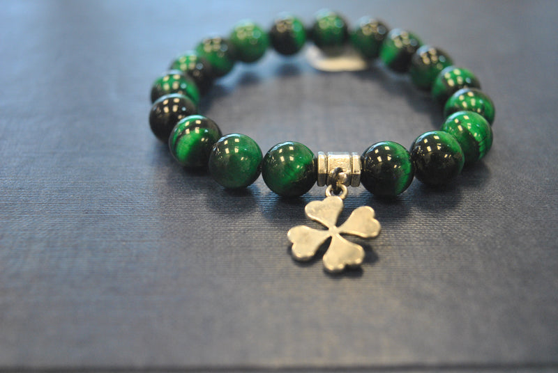 GREEN TIGERE EYE RHINESTONES AND CLOVE STRETCHY STATEMENT BRACELET SET