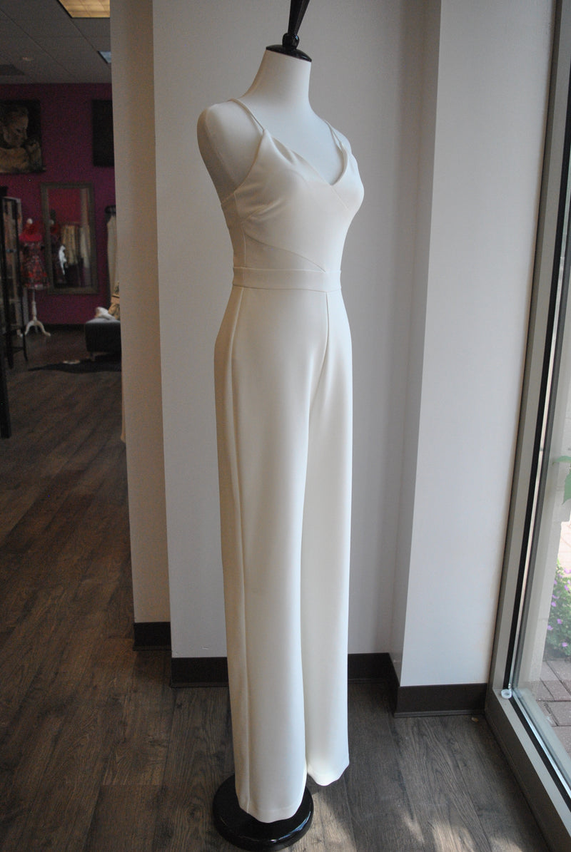 WHITE CLASSIC JUMPSUIT