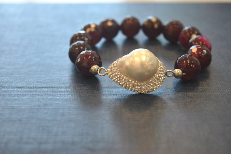 CHERRY AGATE WHITE MOTHER OF PEARL AND CLEAR SWAROVSKI CRYSTALS STRETCHY STATEMENT BRACELET