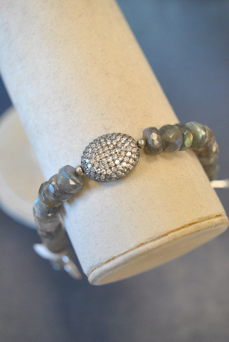 LABRADORITE AND RHINESTONES DELICATE BRACELET