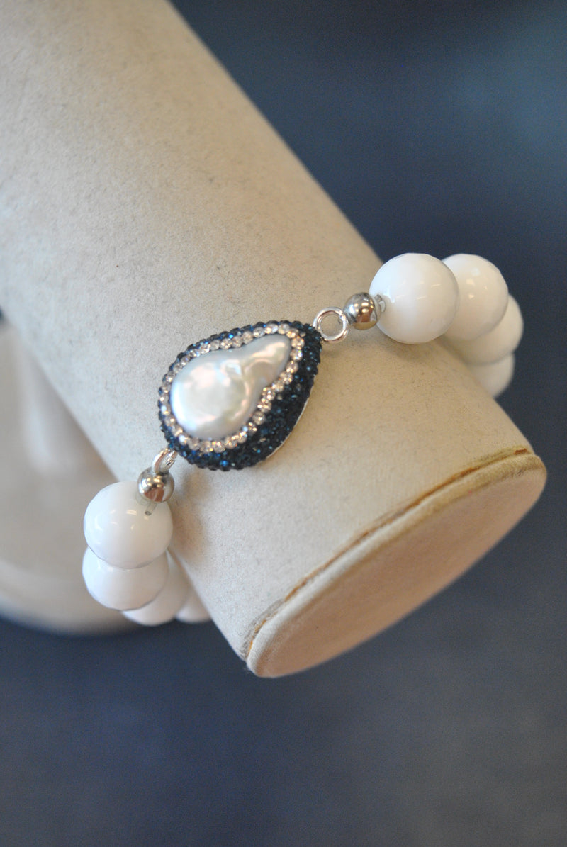 WHITE AGATE MOTHER OF PEARL AND ROYLA BLUE SWAROVSKI CRYTALS STRETCHY BRACELET