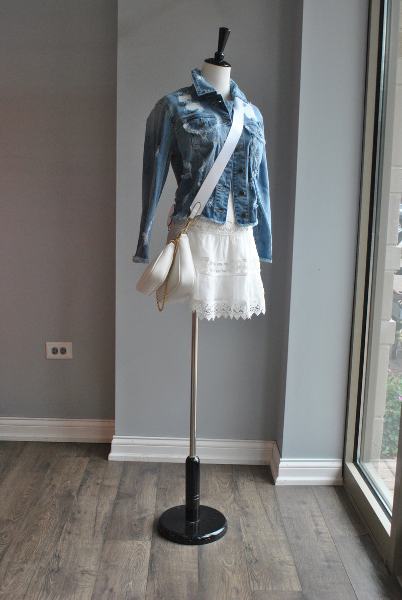 DESTRESSED JEAN JACKET