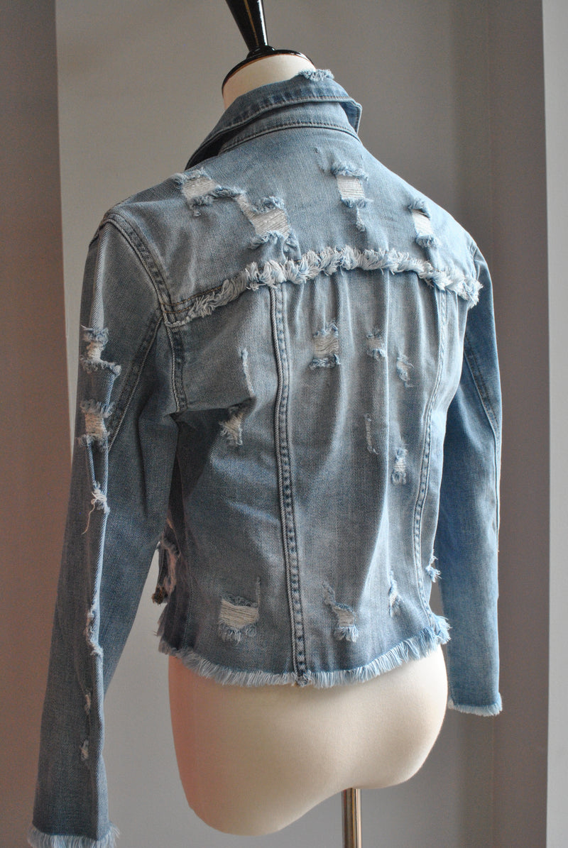 DESTRESSED JEAN JACKET