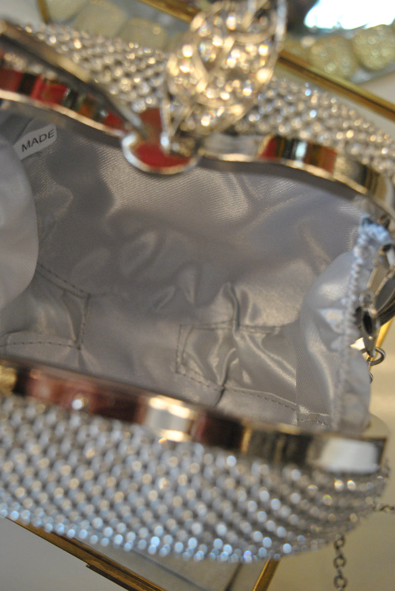 CLEAR CRYSTALS APPLE SHAPE CLUTCH