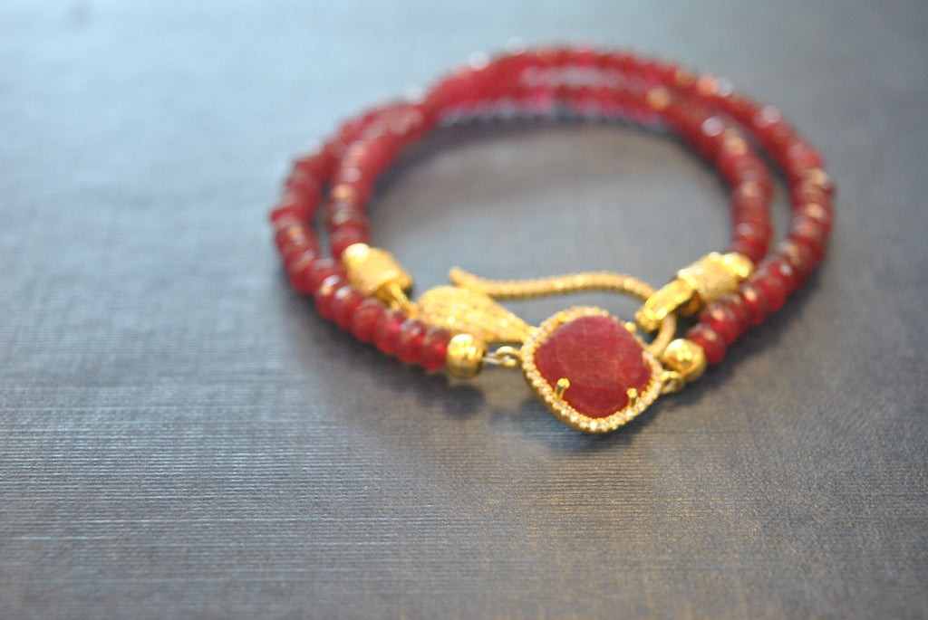 RUBY AND RHINESTONES ON GOLD DOUBLE BRACELET OR A CHOKER