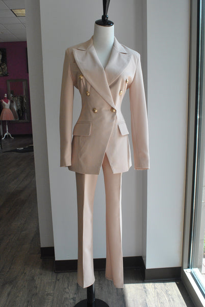 BEIGE SUIT WITH FIT JACKET AND CROPPED PANTS – Le Obsession Boutique